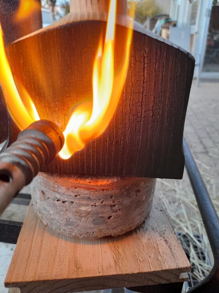 Soliflores en Bois Brûlé, soliflore, soliflore artisanal, soliflore déco moderne, idée cadeau, cadeau fête des mères ou des grands-mères, soliflore bois tourné