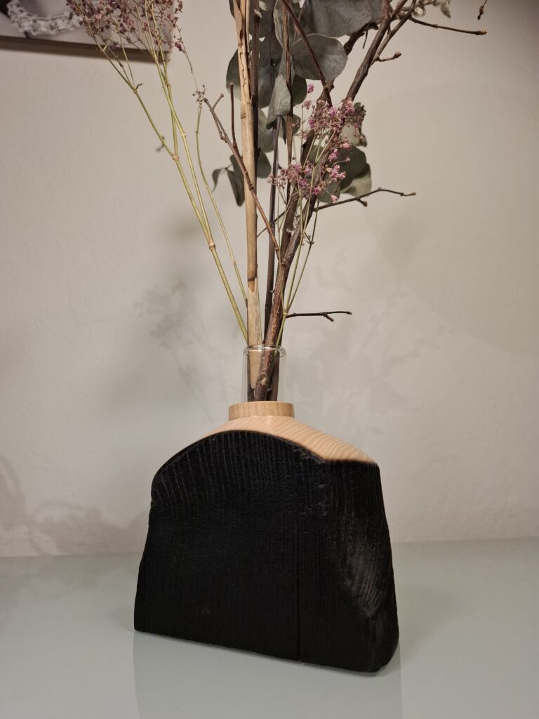 Soliflores en Bois Brûlé, soliflore, soliflore artisanal, soliflore déco moderne, idée cadeau, cadeau fête des mères ou des grands-mères, soliflore bois tourné