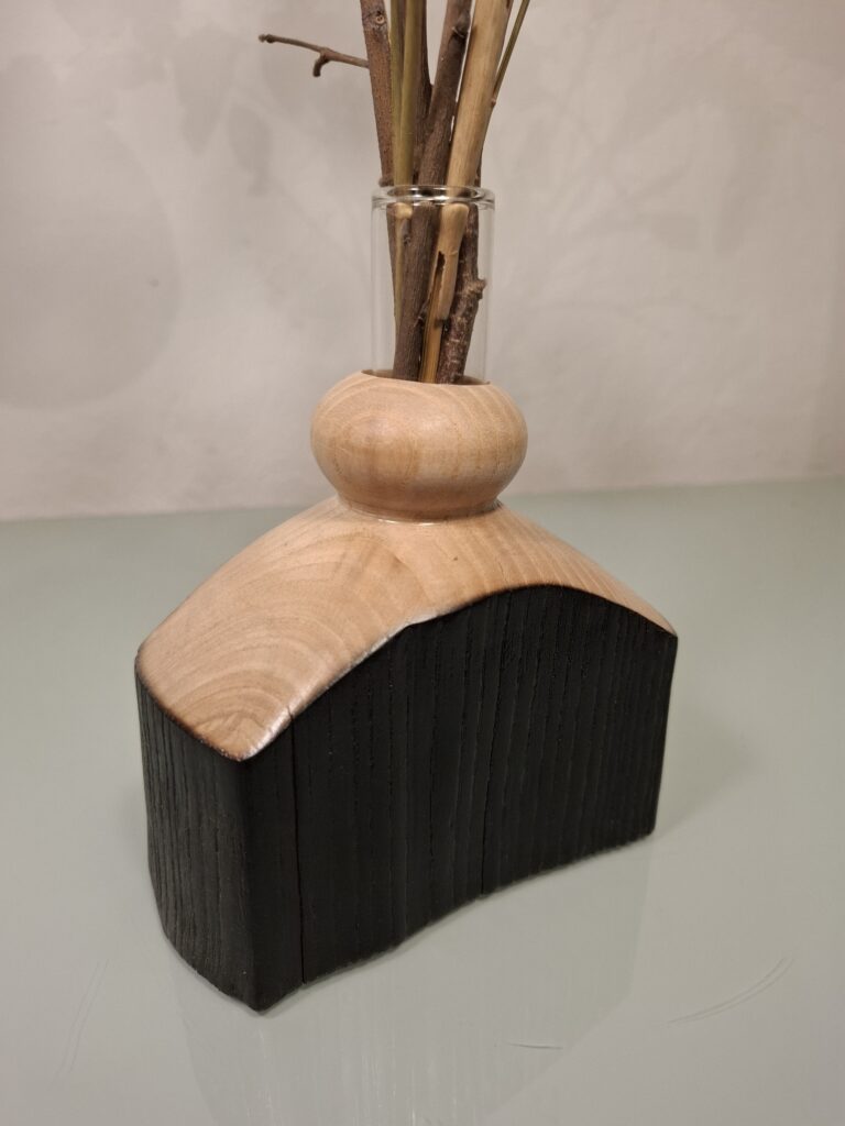 Soliflores en Bois Brûlé, soliflore, soliflore artisanal, soliflore déco moderne, idée cadeau, cadeau fête des mères ou des grands-mères, soliflore bois tourné