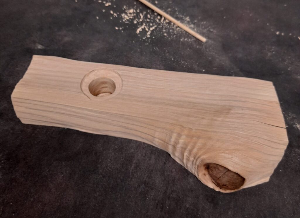 Le bois massif, la beauté du bois massif dans la décoration intérieure, valoriser les défauts du bois.