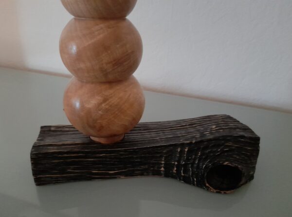 Le bois massif, la beauté du bois massif dans la décoration intérieure, valoriser les défauts du bois.