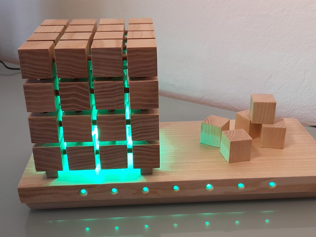Lampe Cube, cube lumineux, lampe design, luminaire artisanal, lampe à poser en bois, luminaire à LED, Holzlampe, Design Holzlampe, lampe à poser, lampe dambiance