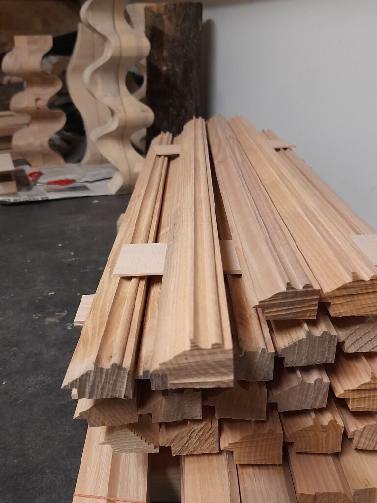 Bois préparé pour Vos Projets Créatifs, bois raboté sur mesure, moulures en bois sur mesure, tasseaux en bois, bois pour DIY,
