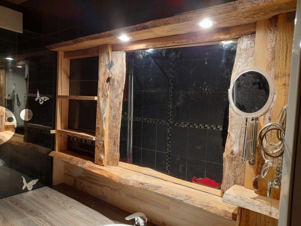 Relooker une Salle de Bain. Transformer une salle de bains avec des matériaux de récupération