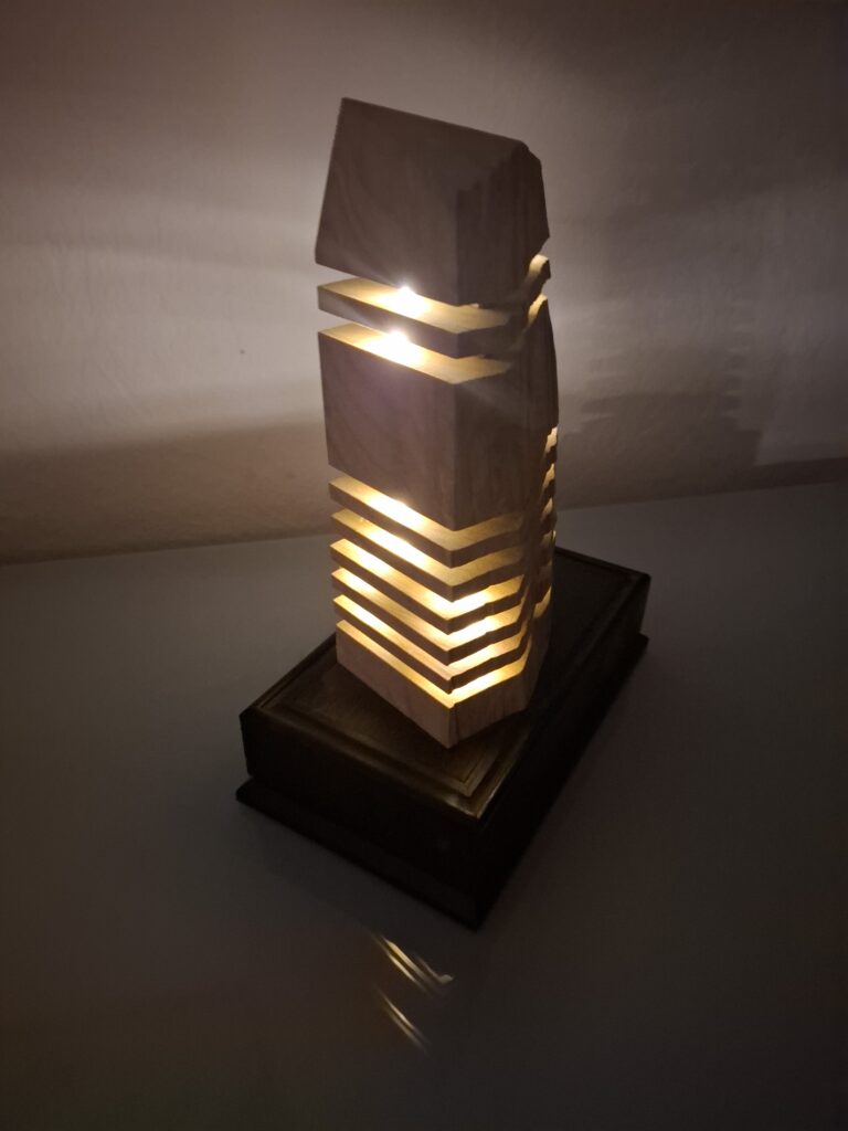 Lumière tamisée pour un sommeil réparateur, L'importance des lampes à lumière tamisée pour un sommeil réparateur, lampe à poser artisanale, lampe lumière douce,