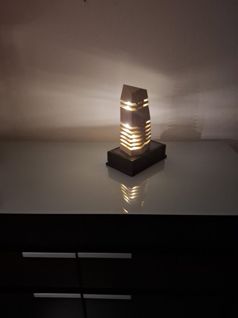 Lumière tamisée pour un sommeil réparateur, L'importance des lampes à lumière tamisée pour un sommeil réparateur, lampe à poser artisanale, lampe lumière douce,