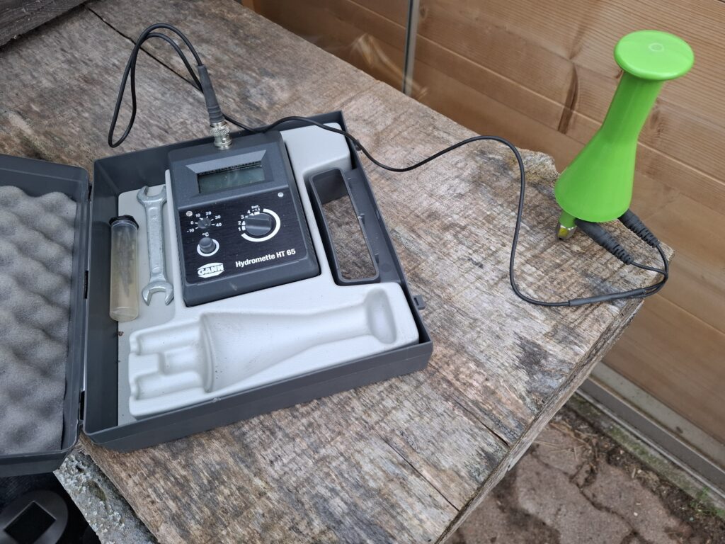 L'hygrométrie du bois, hydromette Gann HT65, contre l'humidité du bois.