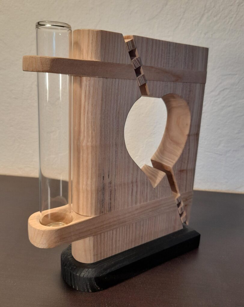 Un Cadeau Élégant, soliflore artisanal, soliflore en bois, soliflore tube éprouvette, soliflore style contemporain, soliflore design