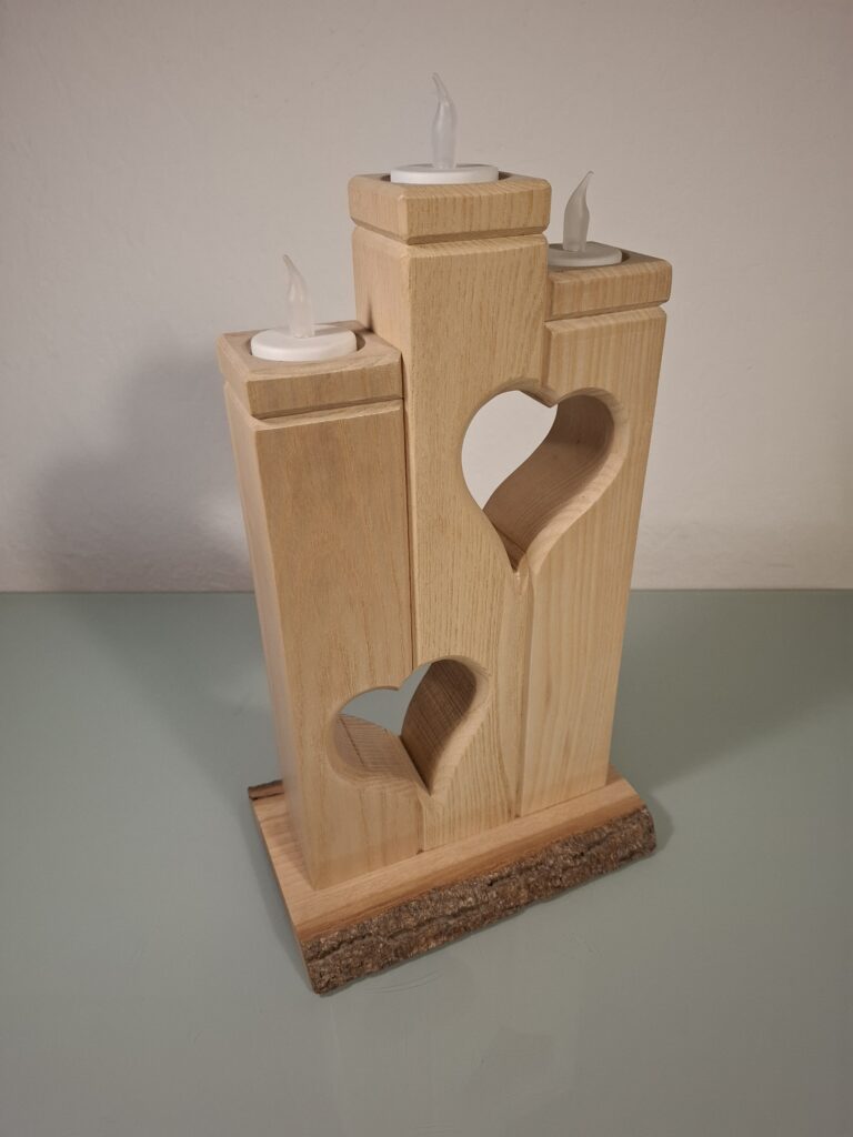 Un Bougeoir en Bois Massif