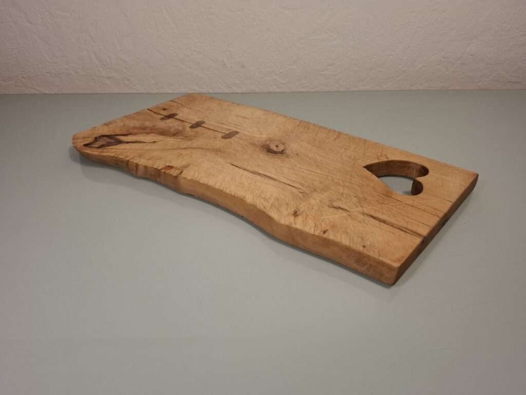 La Planche à Découper en Bois Massif