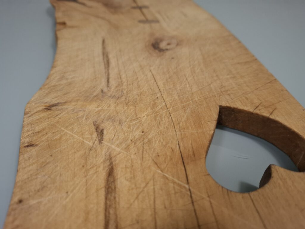 La Planche à Découper en Bois Massif