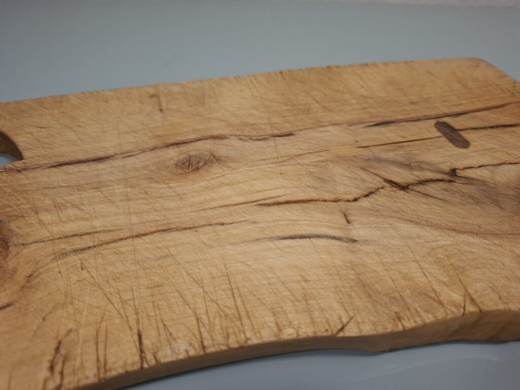 La Planche à Découper en Bois Massif