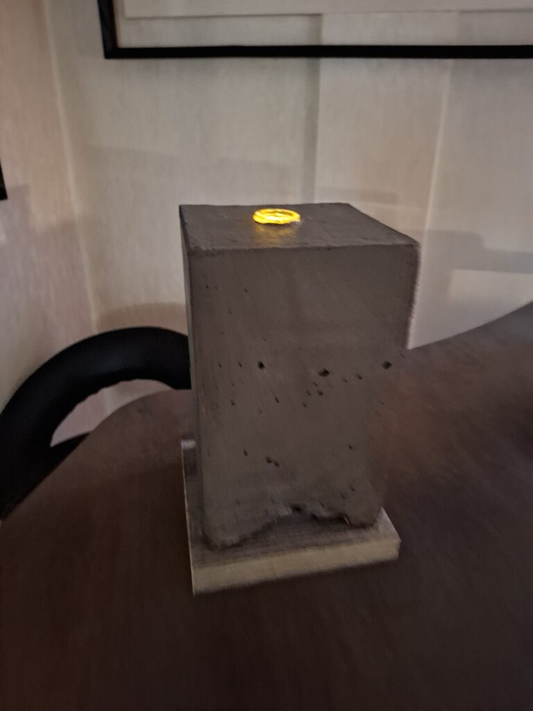 Soliflore Lumineux en Béton