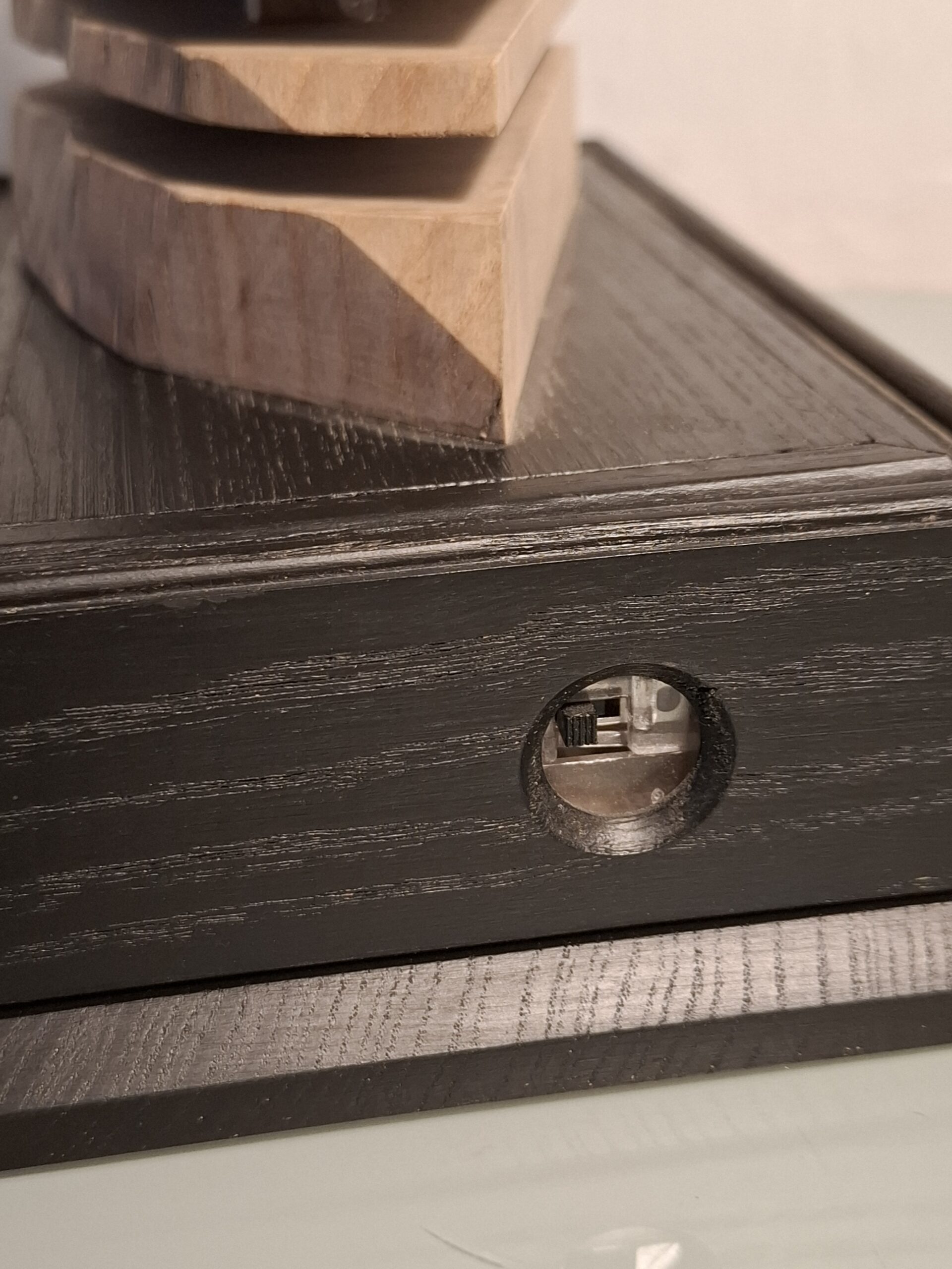 Lampe de Table Mobile en Bois