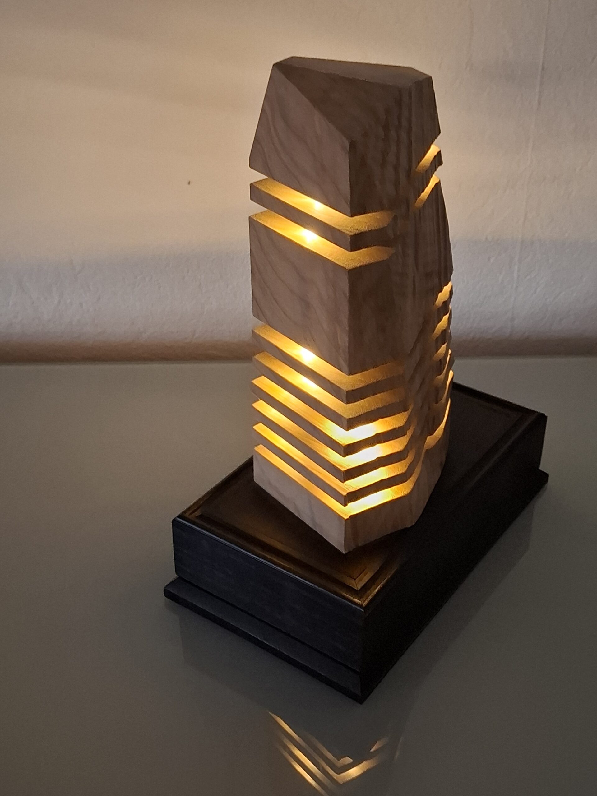 Lampe de Table Mobile en Bois