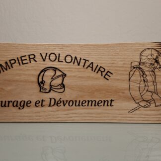 Trophée thème pompier volontaire - courage et dévouement