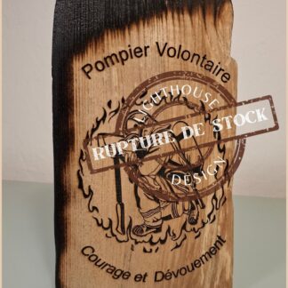 Trophée en bois massif gravé thème pompiers