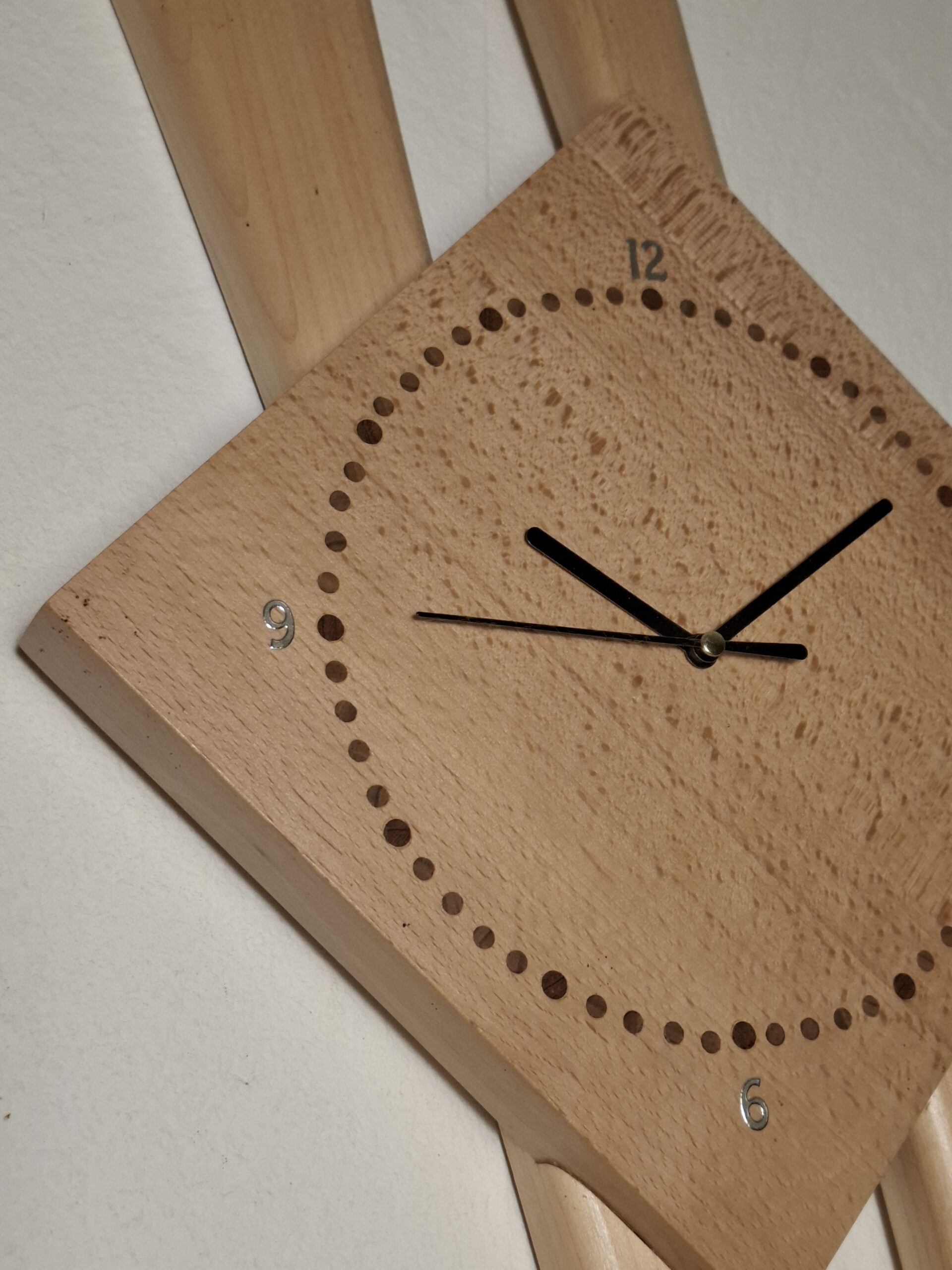 Horloge Murale en Bois