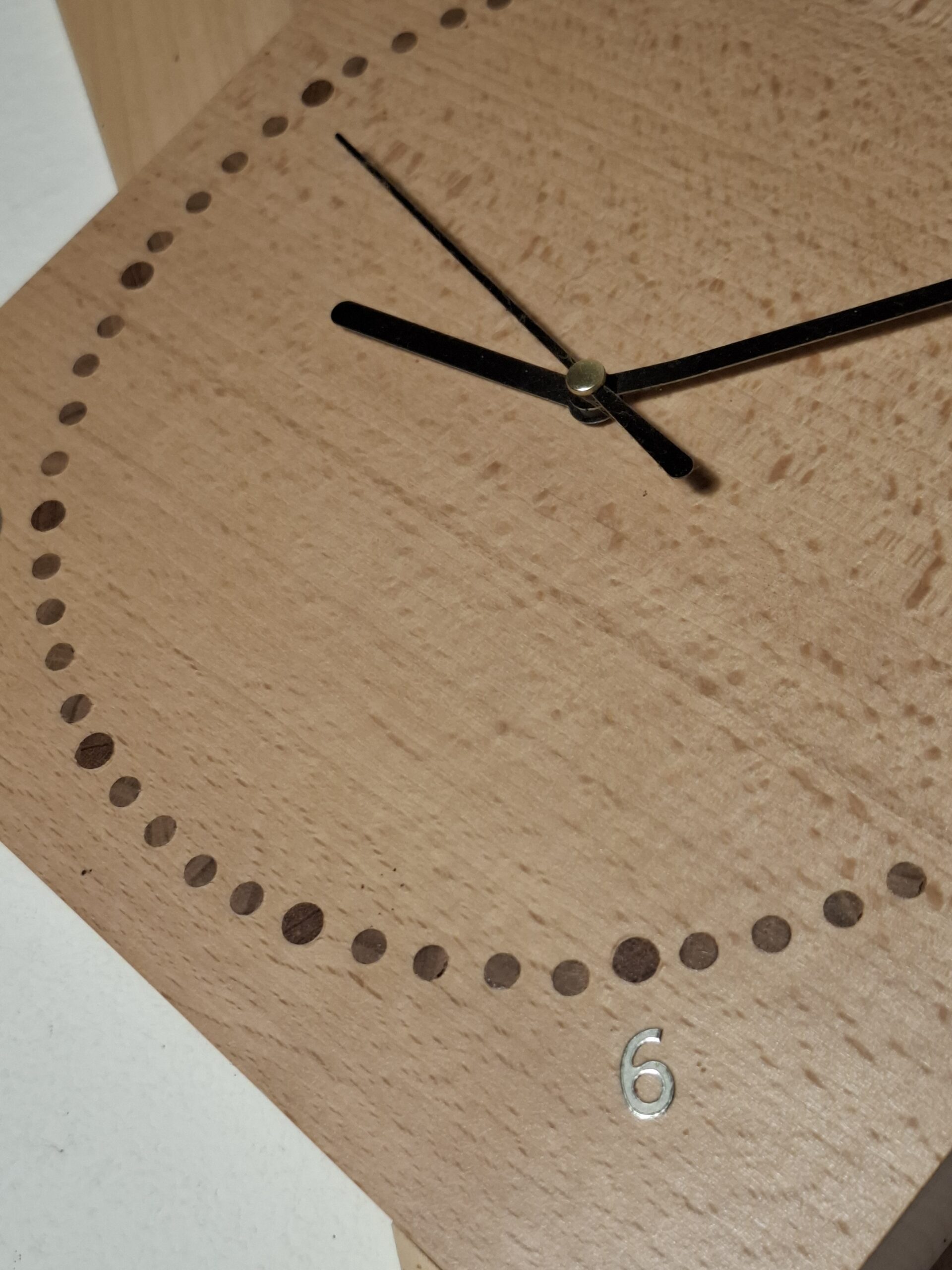 Horloge Murale en Bois