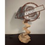 Lampe à Poser Artisanale en Bois - pied ondulé