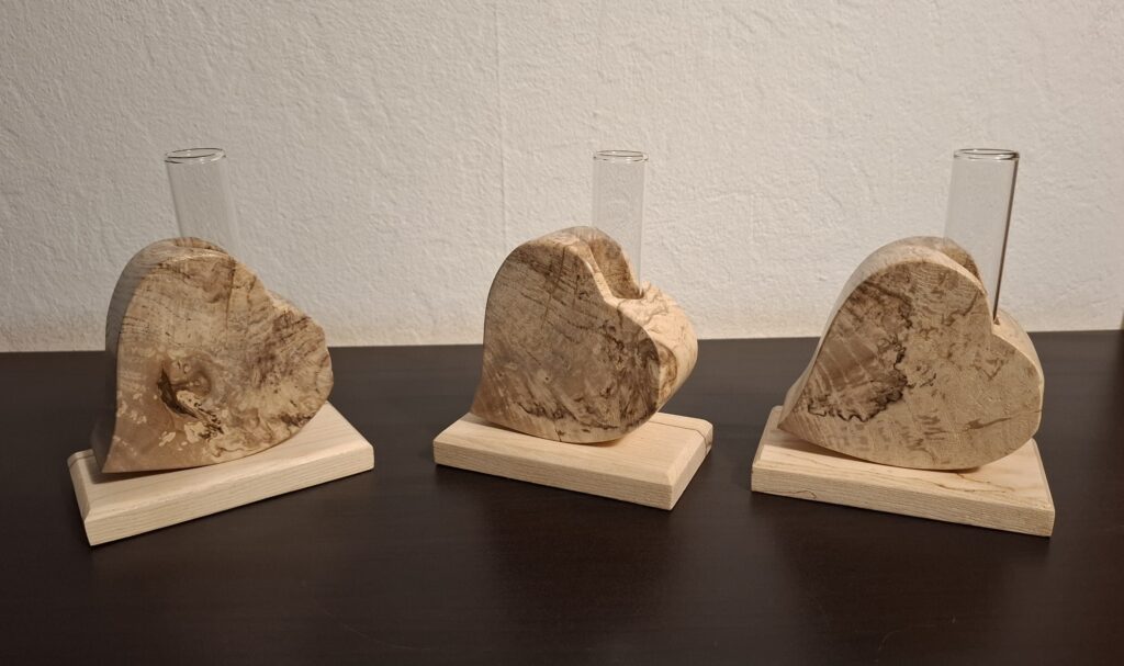 Soliflore en bois - cœur soliflore en bois