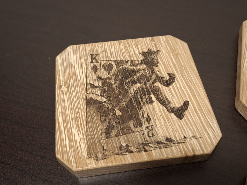 Les défis de la création de sous-verres en bois gravés