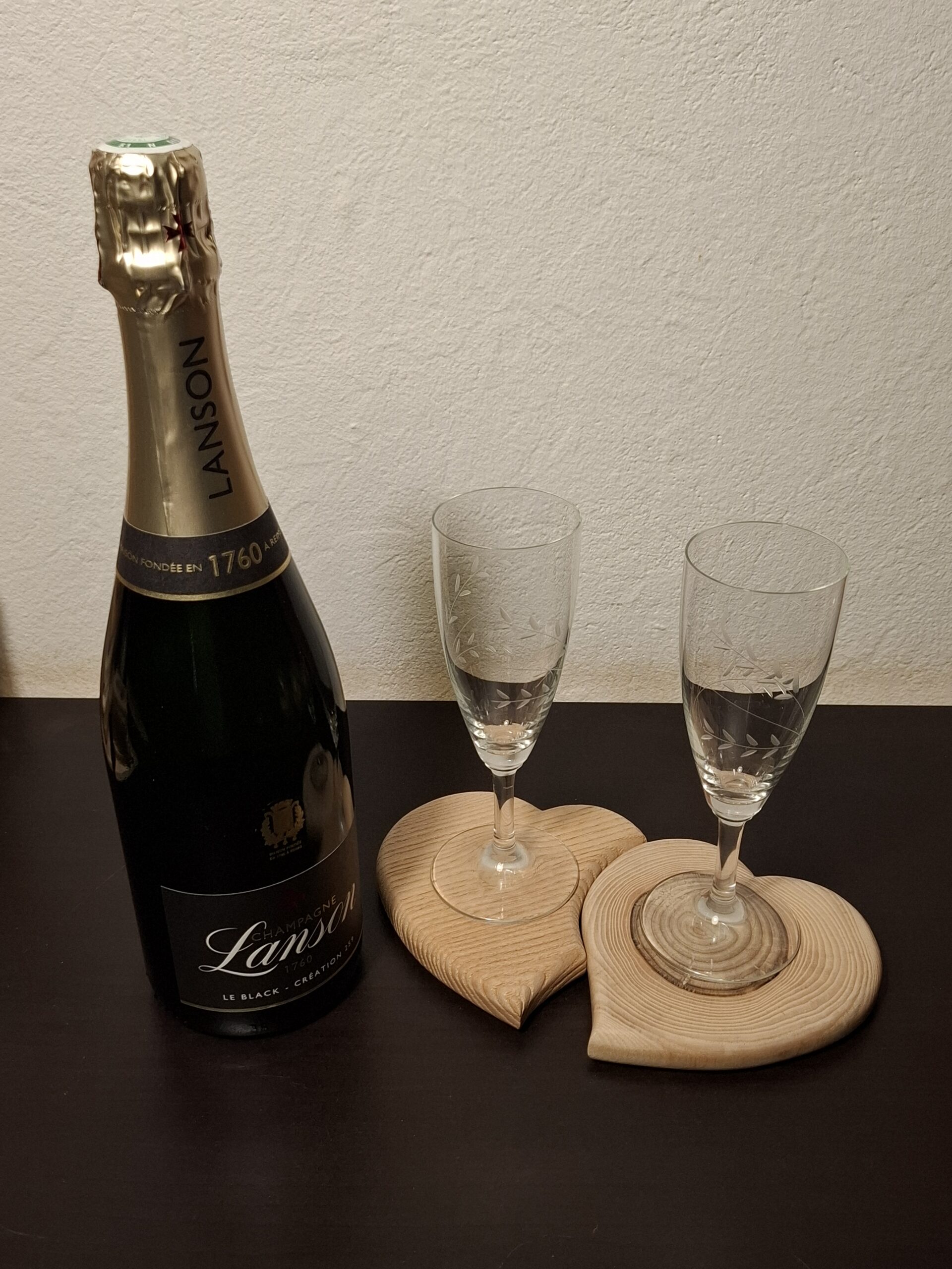 Duo de sous-verres cœurs imbriqués en frêne naturel – Image 2