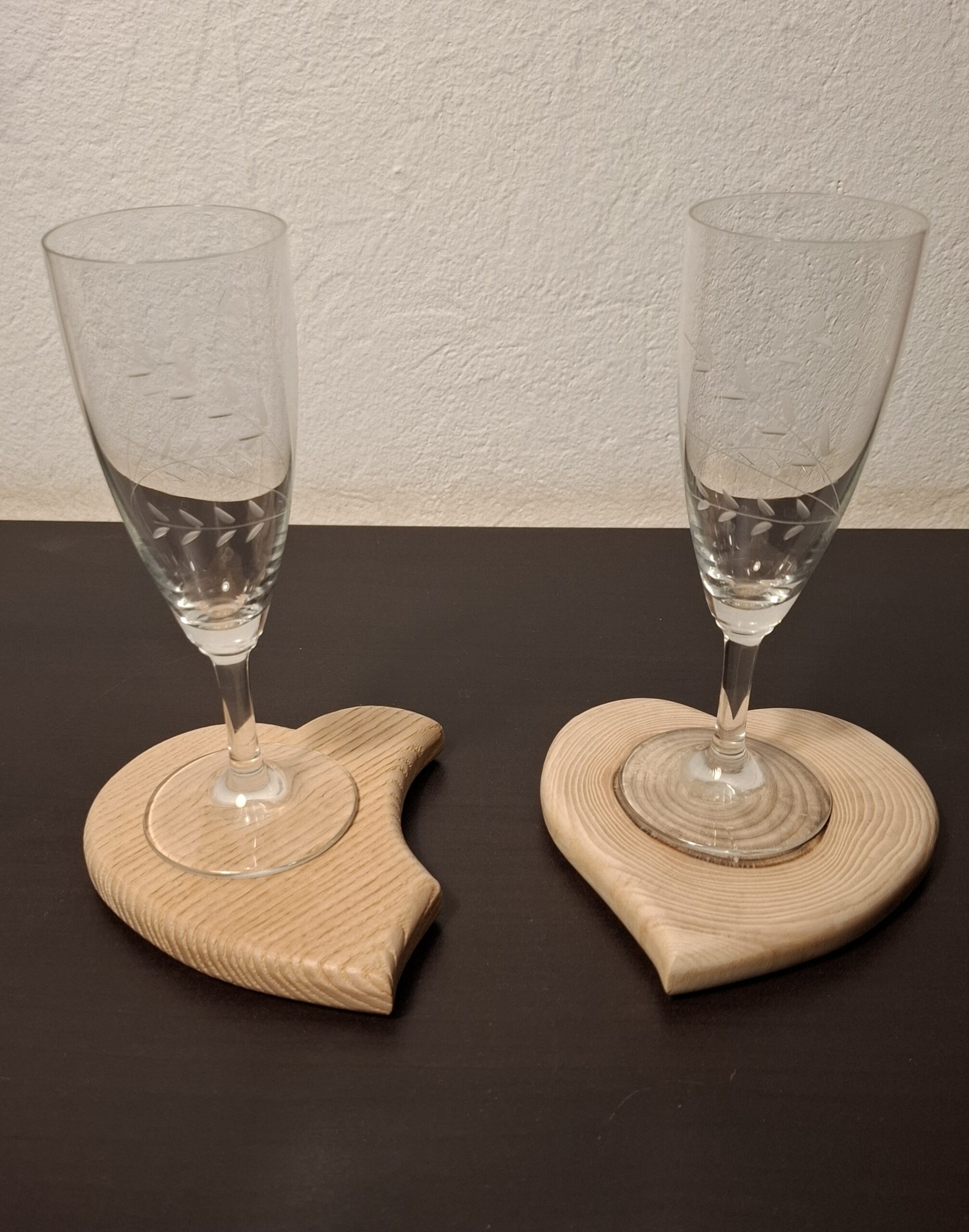 Duo de sous-verres cœurs imbriqués en frêne naturel – Image 9